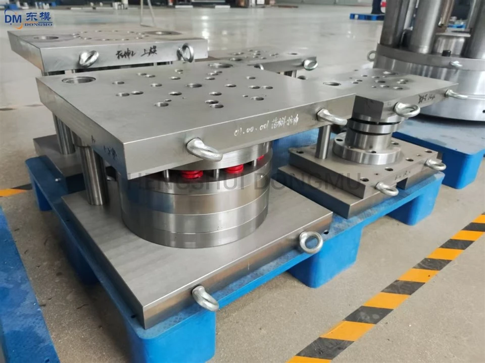 Custom Precision Automotive And Electronic Components, Aluminum Sheets, Stainless Steel Stamping Tools, And Molds high quality