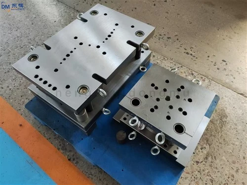 OEM Custom Preċiżjoni Metall Ittimbrar Die Manifattur